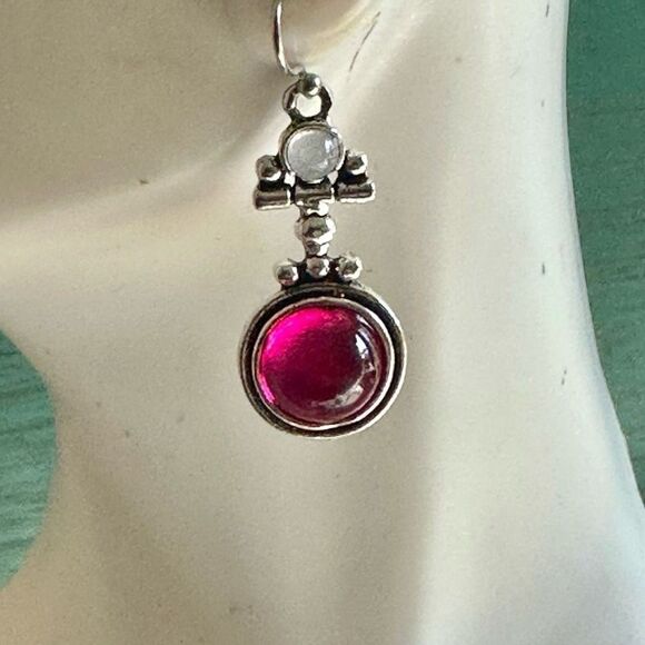 Pink and silver drop earrings - Picture 7 of 10